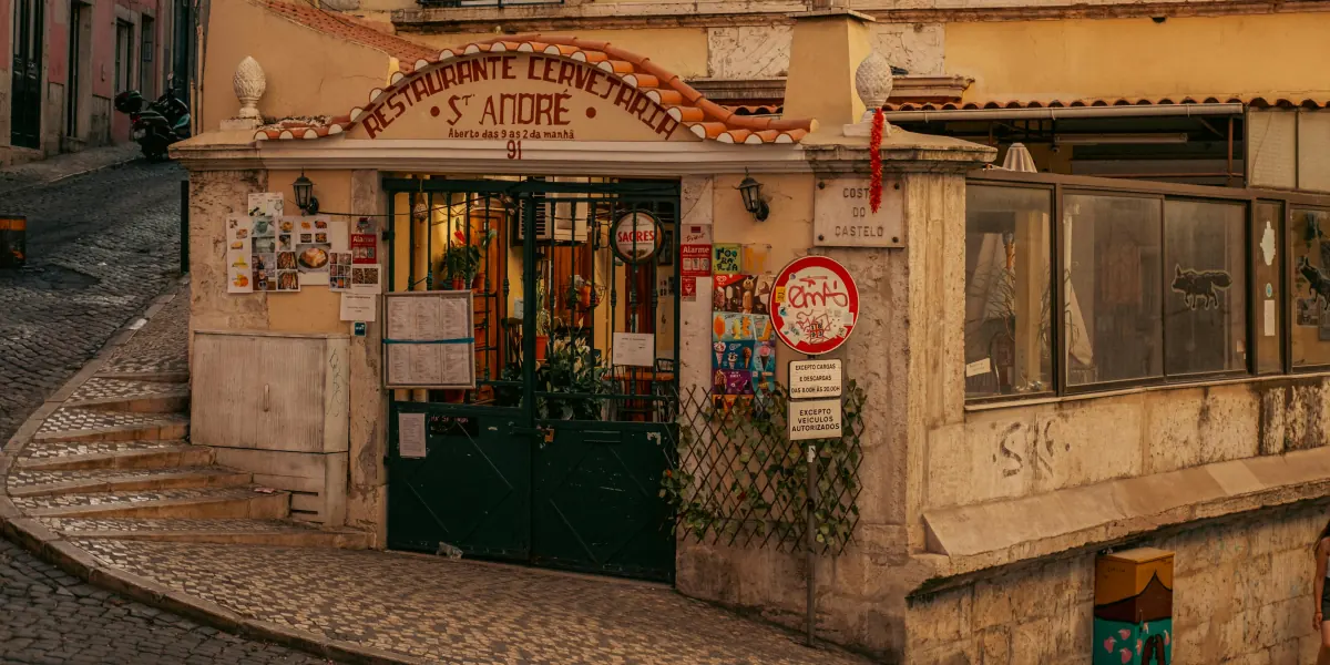 Lisbon Food Scene: Multilingual Menus & Must-Try Dishes